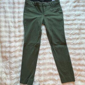 Banana Republic Sloan Pant in army green, Size 2